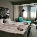 Reverence Boutique