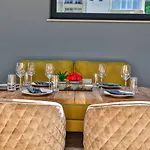 Reverence Boutique Hotel Warna