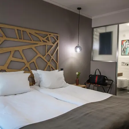 Reverence Boutique Hotell 3*