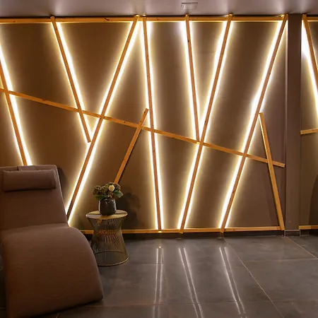 Reverence Boutique فندق