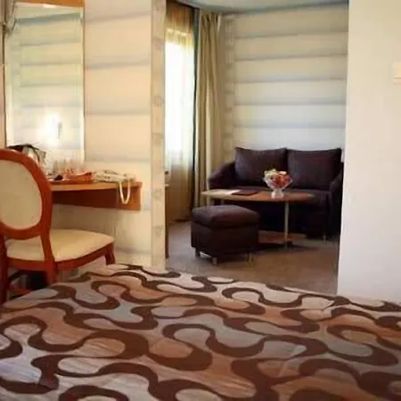 Reverence Boutique Hotell