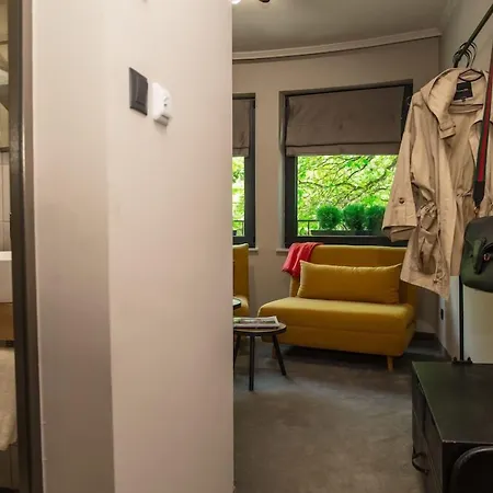 Reverence Boutique 3* فارنا