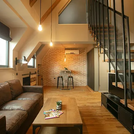 Reverence Boutique فندق