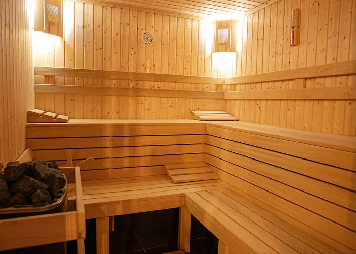 Reverence Boutique 3* Варна