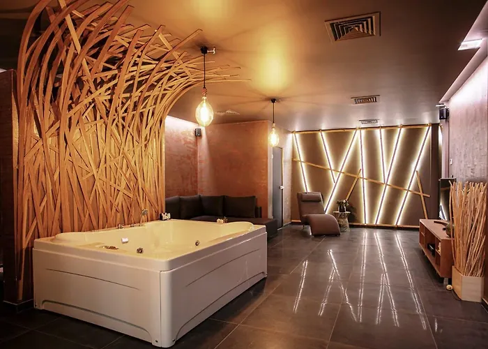 Reverence Boutique 3* Варна