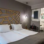 Reverence Boutique Hotel 3*