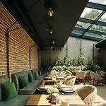 Reverence Boutique Hotel 3*