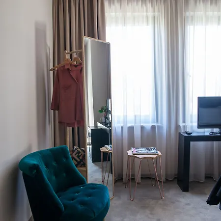 Reverence Boutique Hotel Warna